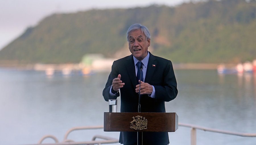 Presidente Piñera inaugura Fibra Óptica Austral y anuncia inversión por $90 mil millones