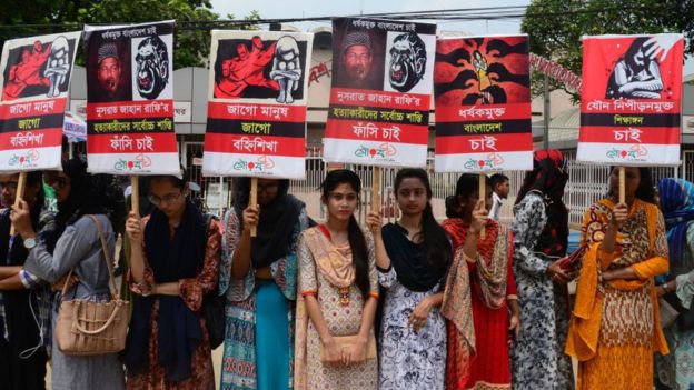 Formalizan a 16 personas en Bangladesh por el asesinato de una joven quemada viva tras denunciar acoso sexual