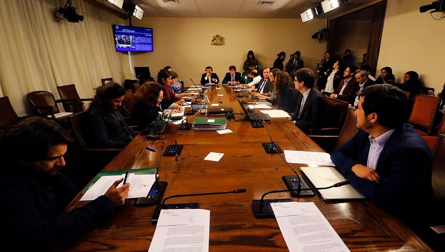 Comisión de Educación de la Cámara aprobó en general proyecto de "ley Machuca"