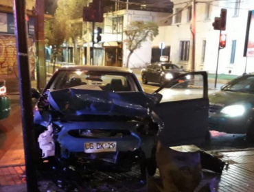 Una víctima fatal dejó violento accidente entre auto particular y colectivo en Viña del Mar