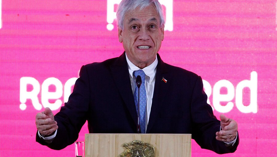 Presidente Piñera anuncia sistema Red para regiones: se incorporarán 300 nuevos buses