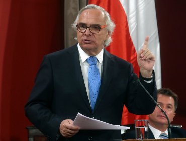 Ministro Chadwick y ley 'Antiportonazos': "Estamos aumentando la penalidad del delito"