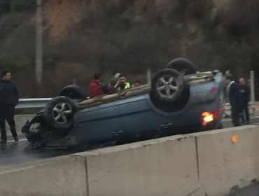 Diversos accidentes de tránsito se han registrado durante jornada lluviosa en el Gran Valparaíso