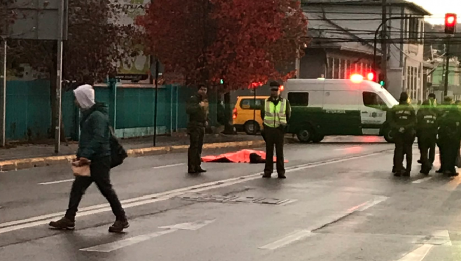 Mujer de unos 60 años falleció luego de ser atropellada por microbús en Viña del Mar