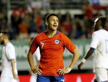 Alexis encendió las alarmas al abandonar la práctica de la Roja para realizarse exámenes