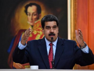 Maduro afirma que hay "buenas noticias" tras recibir informe de diálogos con oposición