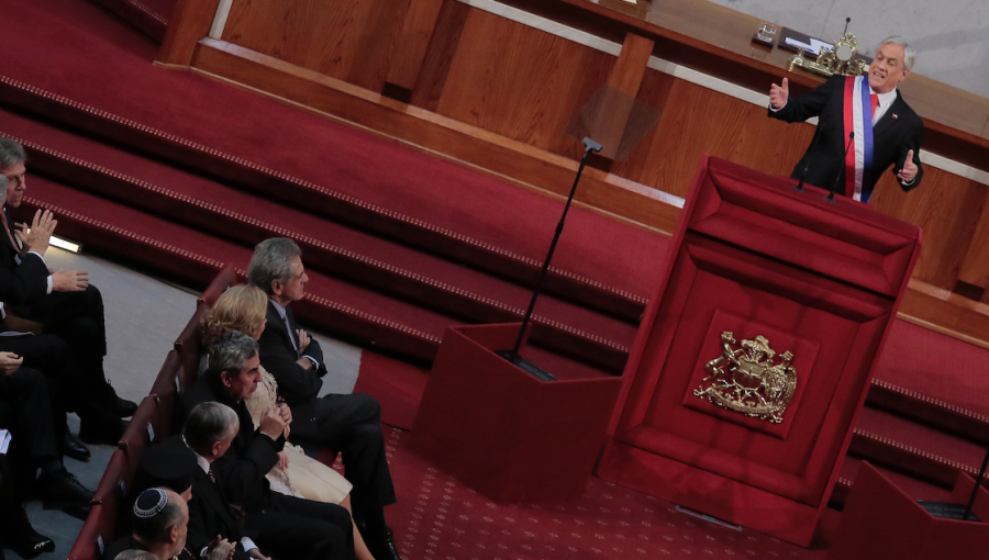 Estudio "Del dicho al hecho": Sólo nueve de las 59 promesas de Piñera alcanzan el 100%