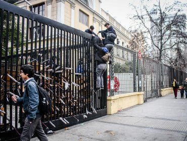 Grupo de estudiantes se tomó las dependencias del Instituto Nacional