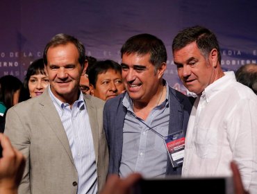 Allamand y Ossandón desdramatizaron reclamo de Piñera por adelantar carreras presidenciales