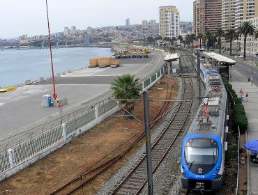 Proyecto de tren de pasajeros y carga Santiago - Valparaíso es declarado de interés público