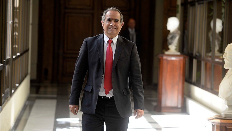 Senador Pugh valoró anuncios contra la delincuencia, pero pidió "no dejar de lado" la ciberseguridad