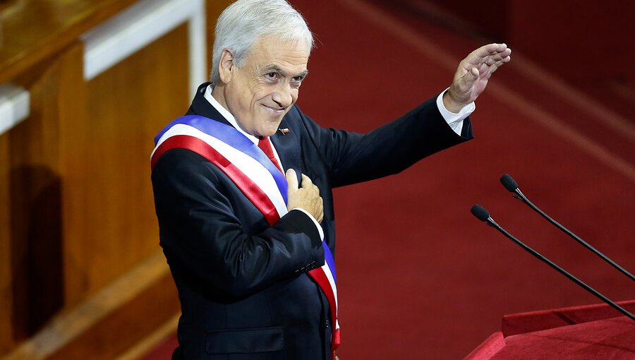 Encuesta Cadem: Presidente Piñera cerró mayo con nueva caída en su aprobación