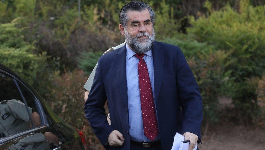Subsecretario Ubilla deberá acudir al tribunal de Pucón por compra de tierras en La Araucanía