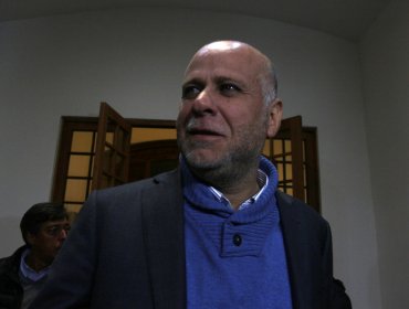 Álvaro Elizalde fue víctima de violenta "encerrona" en Providencia: le robaron su vehículo