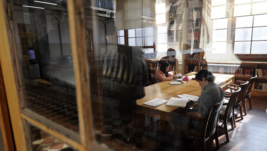 Estudiante acusó a Profesor de reconocida Universidad ofrecerle pasar un ramo a cambio de sexo