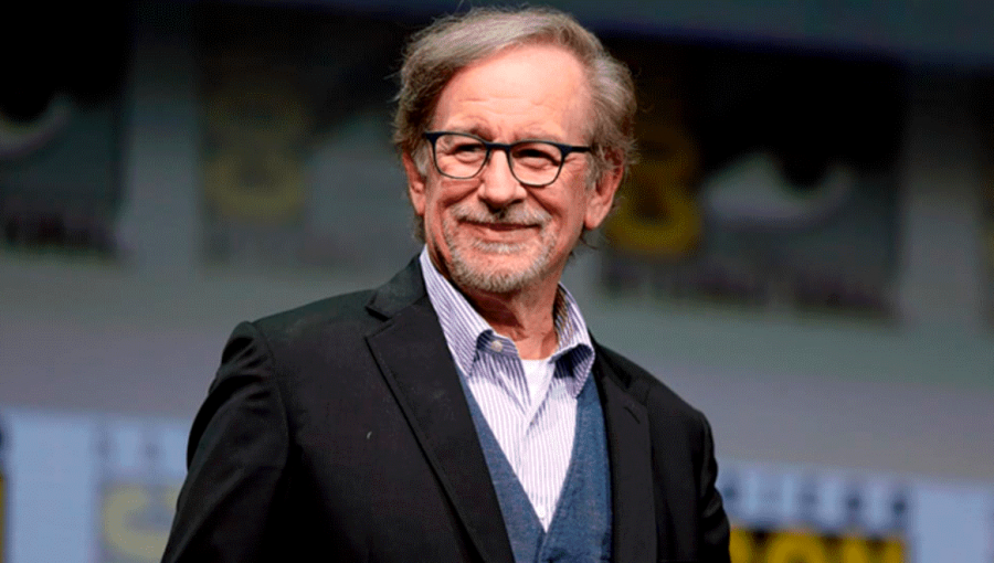 Steven Spielberg está escribiendo una serie de terror que solo podrá ser vista por la noche