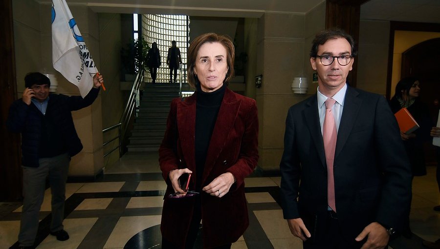 Ministerio de Educación retomará este miércoles el diálogo con los profesores, pero sin Marcela Cubillos