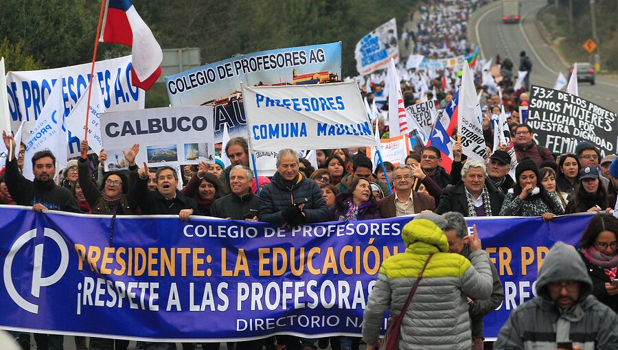 Colegio de Profesores confirma que Ministerio de Educación los llamó para reunirse