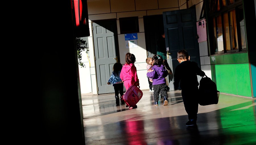 Trabajadores de Educación Parvularia realizarán paro de advertencia por proyecto del Gobierno