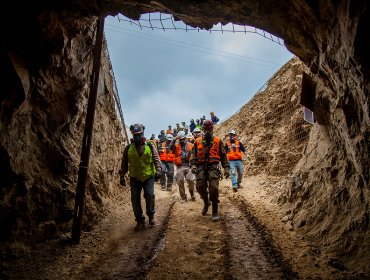 Hallazgo de una gran roca retrasó el rescate de los tres mineros bolivianos en Tocopilla