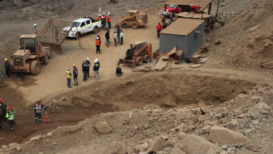 Confirman un minero muerto, uno rescatado y otro aún desaparecido en Tocopilla