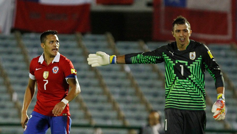 Fernando Muslera, arquero de Uruguay minimizó el triunfo de Chile ante Japón