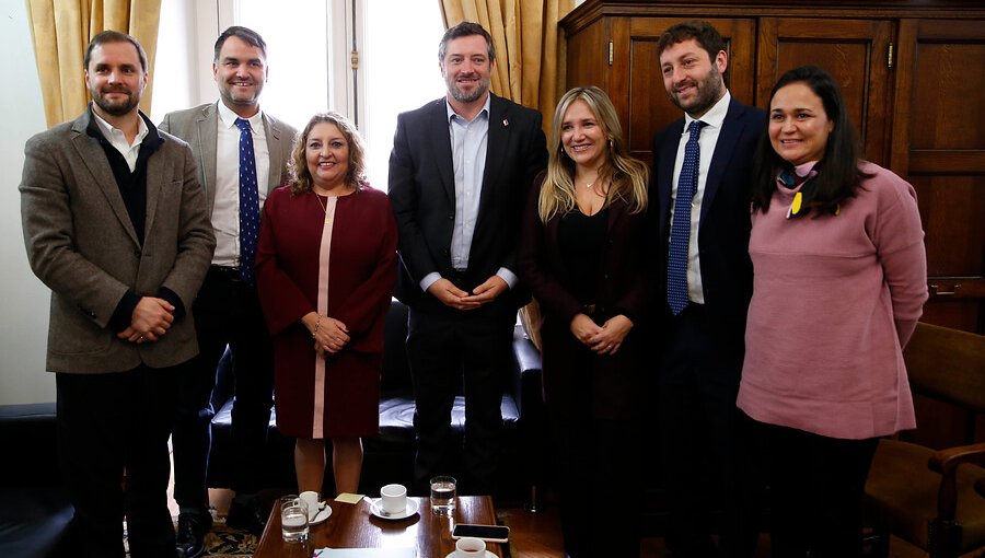 UDI solicitó al ministro Sichel que trabaje en una "agenda de integración social"