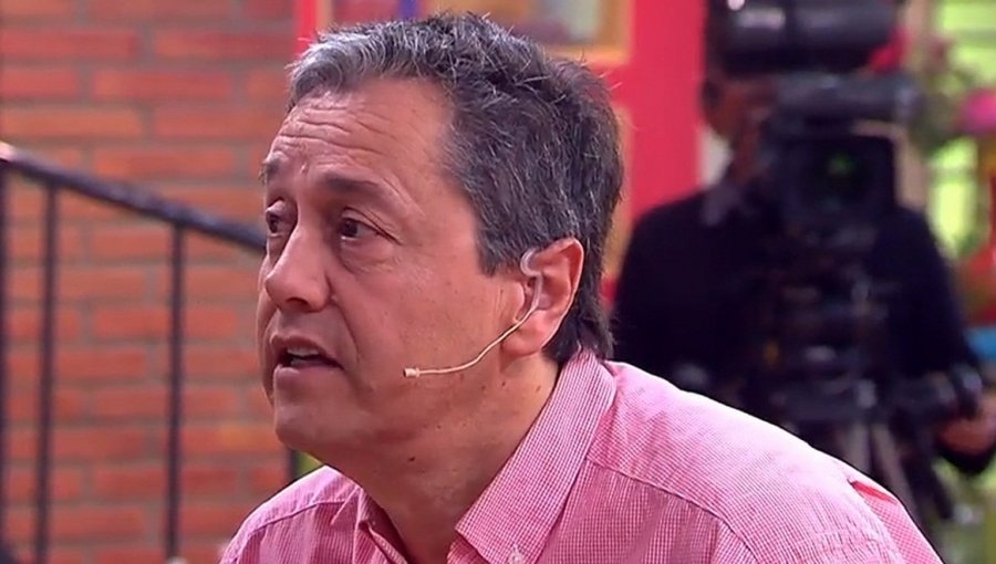 Acusan a Claudio Reyes de golpear con un bate de béisbol a automovilista