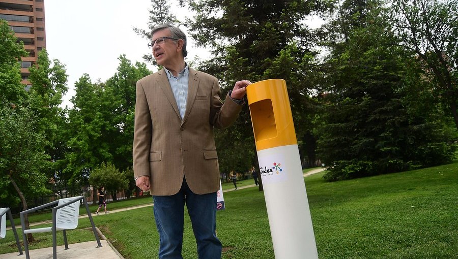 Revocan ordenanza municipal que prohibía fumar en plazas de Las Condes