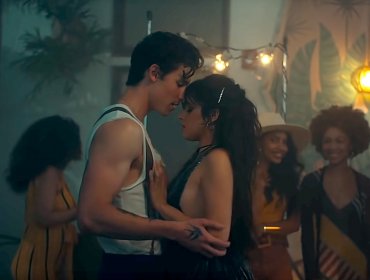 Shawn Mendes y Camila Cabello estrenaron el candente video de «Señorita»