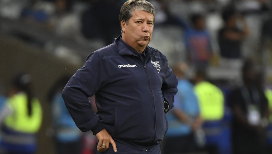 DT de Ecuador calificó como "increíble e inaceptable" la derrota ante Chile