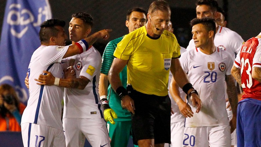 Néstor Pitana dirigirá el partido entre Chile y Colombia por cuartos de Copa América