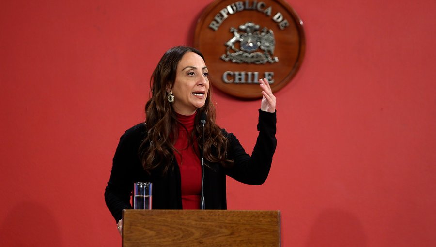 Cecilia Pérez y polémica de Piñera en Israel: "No tiene por qué saber quién está al lado"