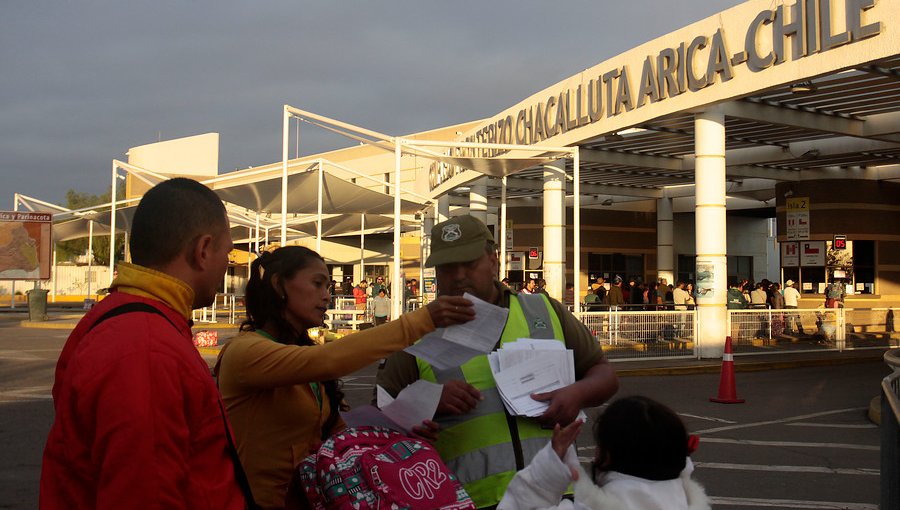 Cónsul de Chile en Tacna confiesa no tener solución para venezolanos que buscan visa sin pasaporte