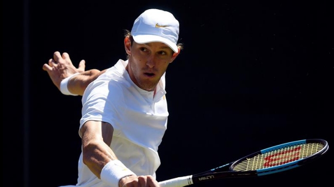 Nicolás Jarry cayó ante el 8 del mundo en torneo de exhibición previo a Wimbledon