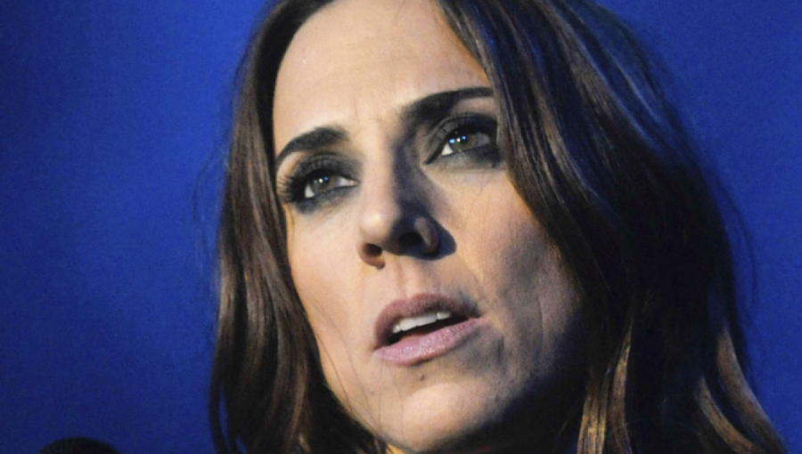 El gran dolor de cabeza que tuvo 'Spice Girl' en caótica llegada a Chile