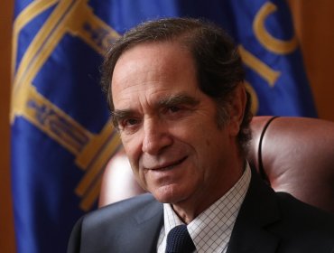Larraín pide que Poder Judicial y Tribunal Constitucional aclaren situación de Rutherford
