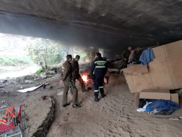 Violenta riña con armas blancas y de fuego termina con 12 detenidos en puente de Viña del Mar