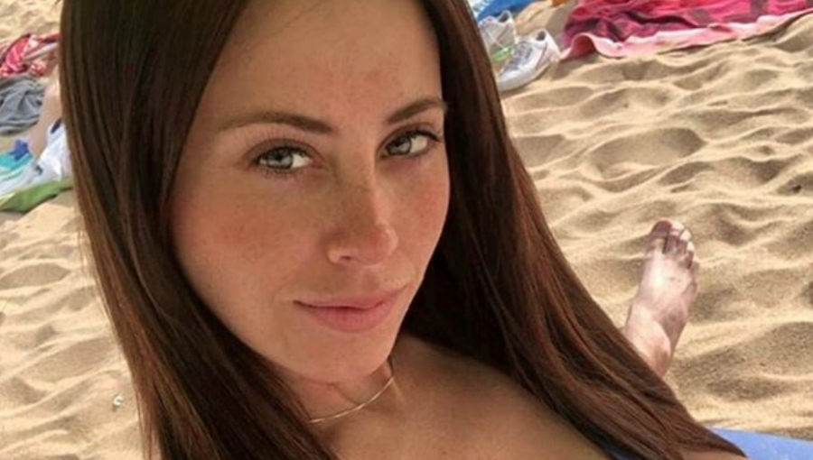 Con desnudo total, Ignacia Michelson lució sus tres meses de embarazo