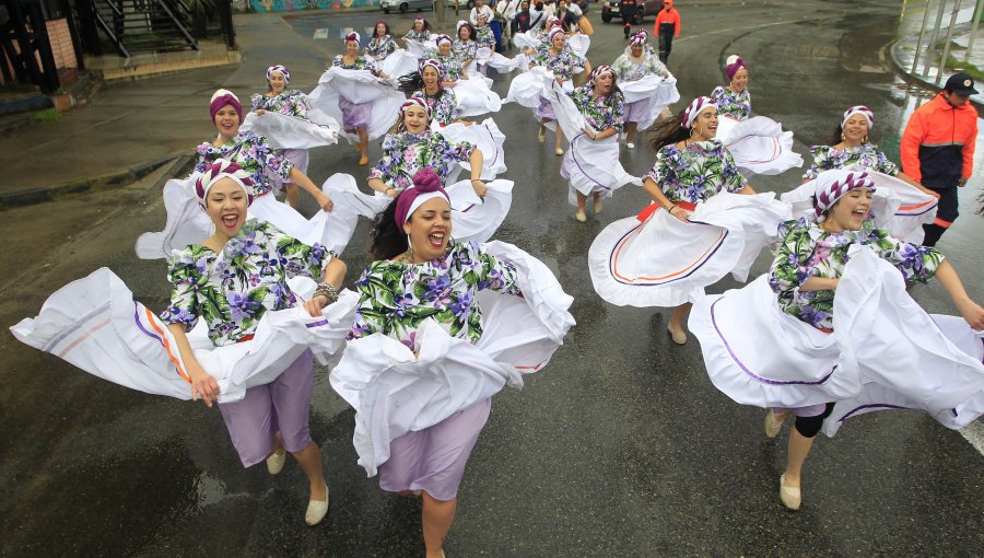 Con una procesión pescadores celebran a San Pedro en Valparaíso