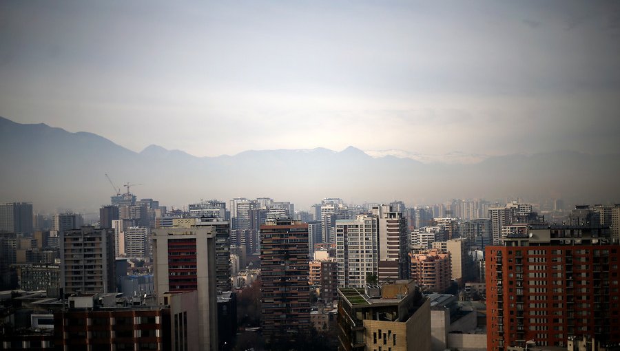 Intendencia declaró alerta ambiental para este martes en la región Metropolitana