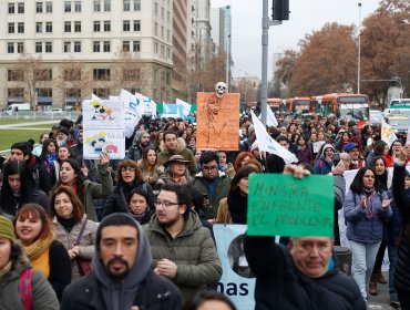 Profesores rechazan por amplia mayoría la propuesta del Gobierno: paro continúa indefinidamente