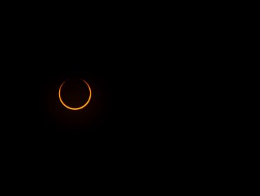 La hora exacta en que comenzará el eclipse total de sol en cada región de Chile