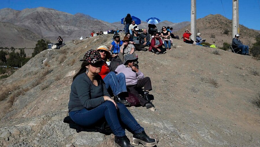 La apacible comuna de Vicuña se revolucionó con masiva llegada de turistas por el eclipse