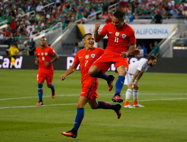 Alexis Sánchez y Eduardo Vargas buscarán ante Perú romper récord de Iván Zamorano