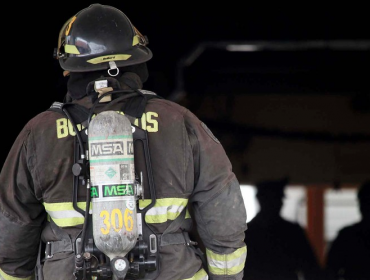 Posible presencia de materiales peligrosos movilizó a Bomberos en pleno centro de Valparaíso