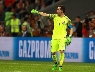 Claudio Bravo y la Roja: "Yo no me resté, el DT decidió no contar conmigo"