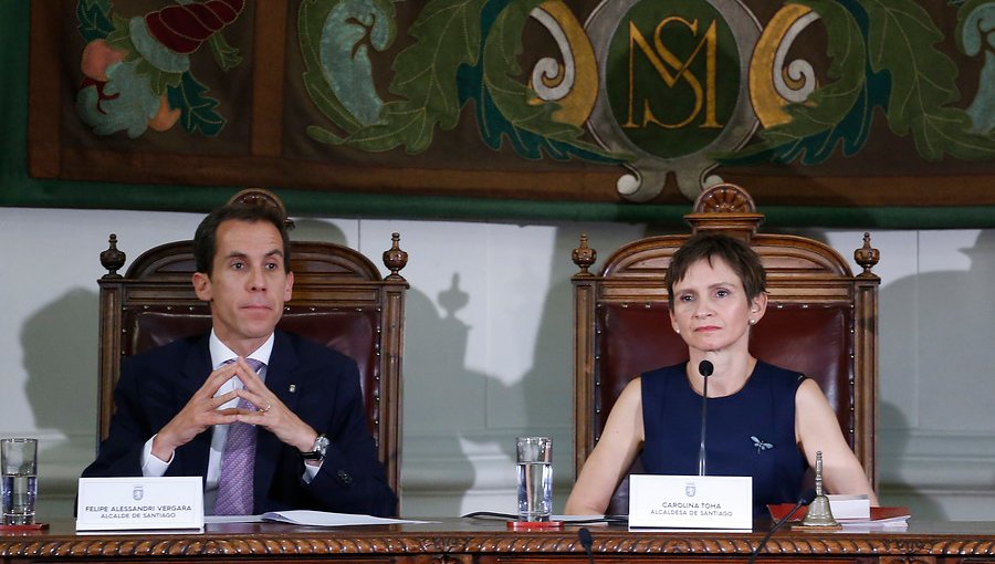 Tohá por dichos de Alessandri: "Sólo va a conseguir que el conflicto se profundice"