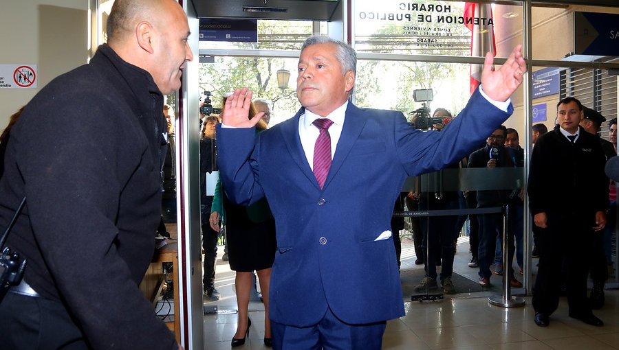 Suspendido juez Elgueta recurre al Tribunal Constitucional para evitar proceso de remoción