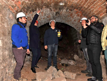 Descubren túnel que une las comunas de Independencia y Recoleta